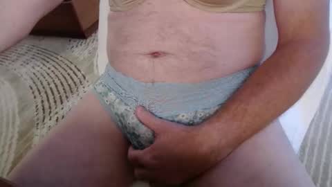 Snapshot of panties17 chatting on November 2, 11:18 pm Europa1974 online show from November 2, 11:18 pm