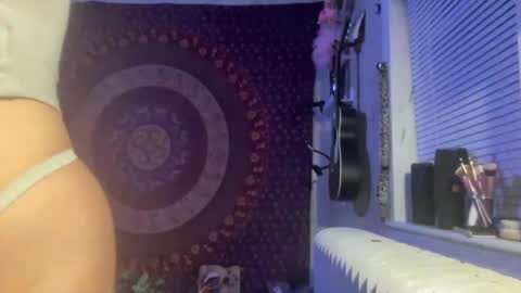 Pantiesofthefae online show from February 15, 10:55 am