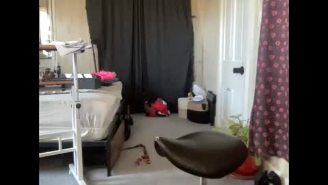 Pantiesofthefae online show from March 10, 4:25 pm