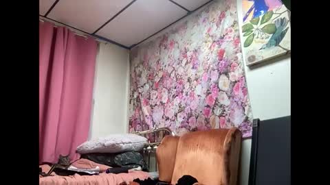 Pantiesofthefae online show from September 18, 11:34 am