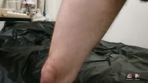 Snapshot of pantslesstraveler_plt chatting on December 29, 11:08 pm PantsLessTraveler online show from December 29, 11:08 pm