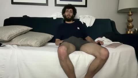 Snapshot of pantslesstraveler_plt chatting on October 28, 8:51 am PantsLessTraveler online show from October 28, 8:51 am