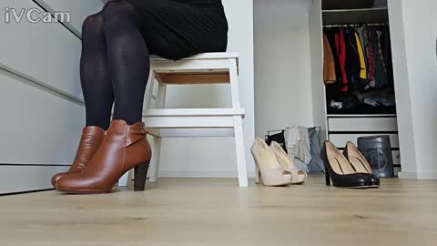 Snapshot of pantyhose_ggggg chatting on February 4, 11:27 am pantyhose_ggggg online show from February 4, 11:27 am