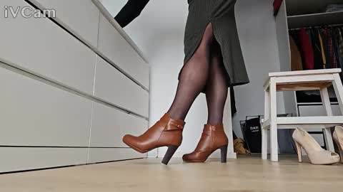 Snapshot of pantyhose_ggggg chatting on October 14, 11:22 am pantyhose_ggggg online show from October 14, 11:22 am