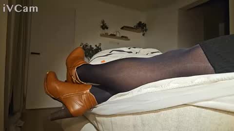 Snapshot of pantyhose_ggggg chatting on November 21, 7:23 pm pantyhose_ggggg online show from November 21, 7:23 pm