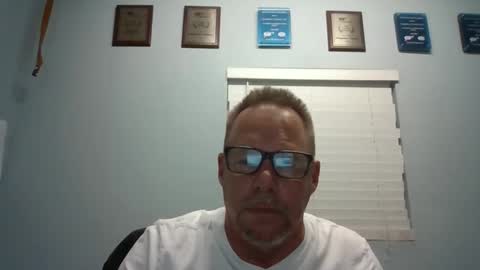 Snapshot of pantyslut50s chatting on November 27, 12:35 am daddyinpanties online show from November 27, 12:35 am