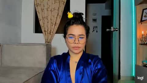 paogomeezz online show from November 26, 8:48 am