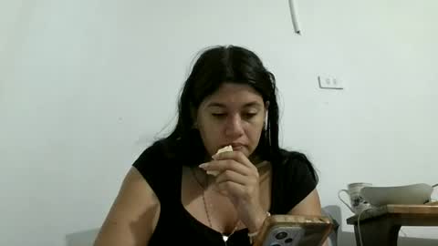 Snapshot of paola_latina_esclusiva chatting on June 14, 6:32 pm PAOLA EXCLUSIVAA online show from June 14, 6:32 pm