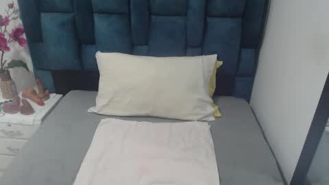 Snapshot of paola_williams chatting on October 29, 8:54 pm Paola Williams online show from October 29, 8:54 pm