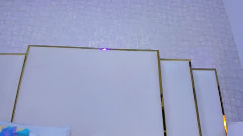 Paola  online show from November 27, 8:05 am