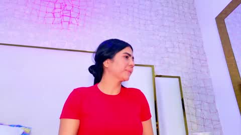 Snapshot of paolaa_rodriguez chatting on June 4, 12:00 pm Paola online show from June 4, 12:00 pm