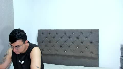 paolaanddaniel online show from May 21, 11:28 am