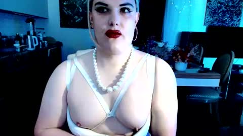 Sarina Williams online show from June 4, 7:58 am