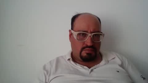 Snapshot of papi_adiel4 chatting on February 2, 8:30 pm papi_adiel4 online show from February 2, 8:30 pm