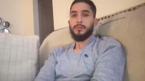 Snapshot of papicubano_guapo23cm chatting on October 31, 4:24 am papicubano_guapo23cm online show from October 31, 4:24 am