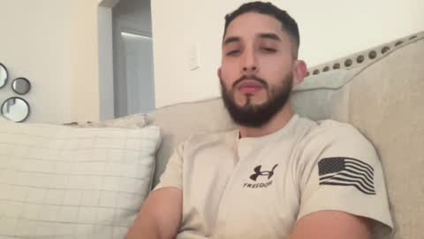 Snapshot of papicubano_guapo23cm chatting on November 16, 6:02 pm papicubano_guapo23cm online show from November 16, 6:02 pm