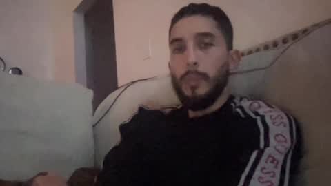 Snapshot of papicubano_guapo23cm chatting on November 25, 8:14 am papicubano_guapo23cm online show from November 25, 8:14 am