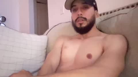 Snapshot of papicubano_guapo23cm chatting on November 29, 10:29 am papicubano_guapo23cm online show from November 29, 10:29 am