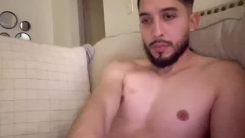 Snapshot of papicubano_guapo23cm chatting on December 21, 11:39 am papicubano_guapo23cm online show from December 21, 11:39 am