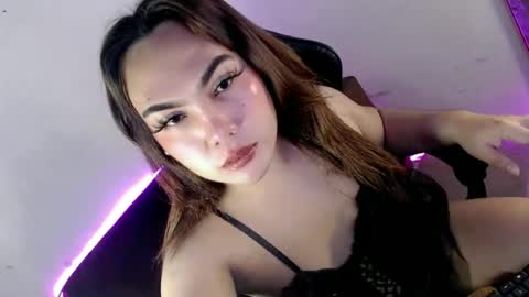 Snapshot of papigoddesslover chatting on June 18, 11:58 am Fina Dwarf online show from June 18, 11:58 am