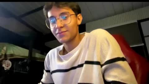 Snapshot of papita_pelada chatting on November 22, 2:54 am Papitapelada online show from November 22, 2:54 am