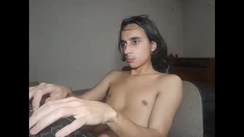 Snapshot of papito20cm chatting on December 15, 1:46 am Lau online show from December 15, 1:46 am