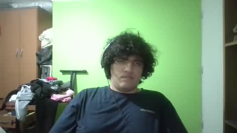 Snapshot of papitowilly999 chatting on December 28, 2:01 am Papito online show from December 28, 2:01 am