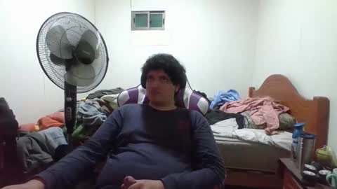 Snapshot of papitowilly999 chatting on December 17, 2:28 am Papito online show from December 17, 2:28 am