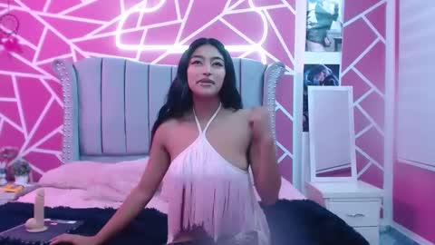 paris online show from January 30, 3:51 pm