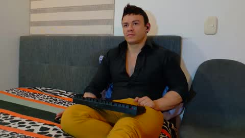 Mark Paris online show from November 7, 4:12 am