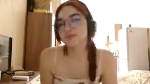 Snapshot of parisstoot chatting on November 4, 9:25 pm Michelle online show from November 4, 9:25 pm