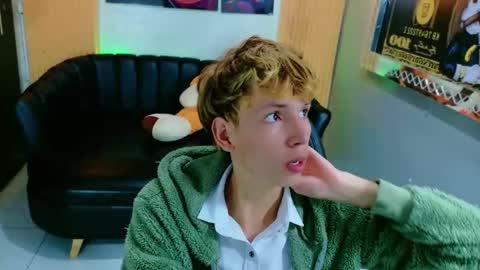 Snapshot of park_jimin1 chatting on September 19, 12:28 pm park_jimin1 online show from September 19, 12:28 pm