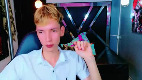 Snapshot of park_jimin1 chatting on November 30, 2:54 pm park_jimin1 online show from November 30, 2:54 pm