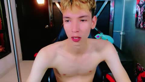 Snapshot of park_jimin1 chatting on December 19, 12:12 pm park_jimin1 online show from December 19, 12:12 pm