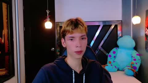 Snapshot of park_jimin1 chatting on January 13, 2:28 am park_jimin1 online show from January 13, 2:28 am