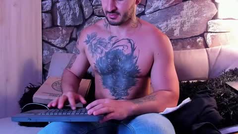 parker lavine online show from December 2, 12:09 am