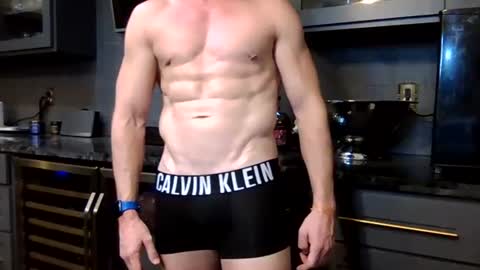 Snapshot of parkerflexes chatting on June 15, 1:02 pm Parker online show from June 15, 1:02 pm