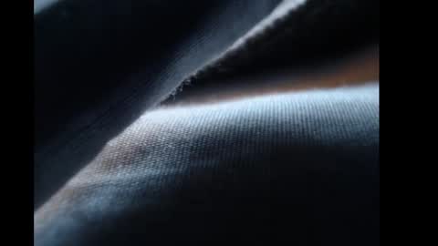 parrotpenis1 online show from December 9, 6:35 pm