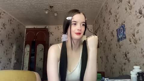 Snapshot of partheniamachle chatting on May 25, 6:41 am Milana online show from May 25, 6:41 am