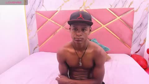 passion_black_ online show from February 16, 7:21 pm