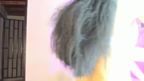 passionfruitx2 online show from May 14, 4:19 am