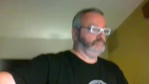 Snapshot of passporttraveler1 chatting on October 23, 12:54 am passporttraveler1 online show from October 23, 12:54 am