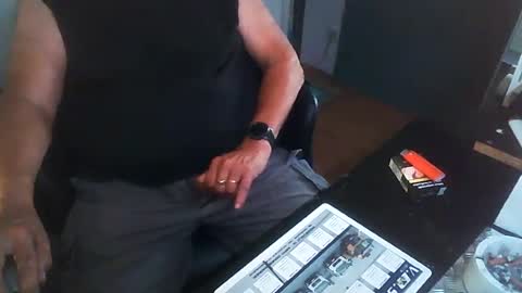 patjeooo online show from June 26, 2:32 pm