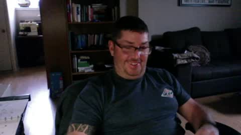 Snapshot of patmilll chatting on April 28, 10:59 pm patmilll online show from April 28, 10:59 pm