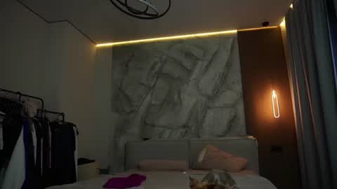 patricia_bloom online show from July 18, 12:53 pm