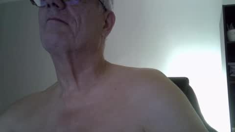 patrick5275 online show from October 11, 6:01 am