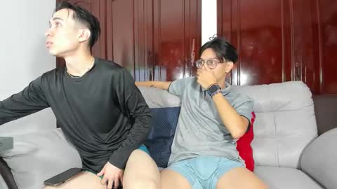 patrick 19 bottom---- ander 18 top online show from March 28, 1:11 pm