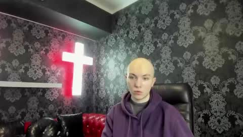 Snapshot of patrickbevy chatting on May 23, 7:40 pm Patrick online show from May 23, 7:40 pm