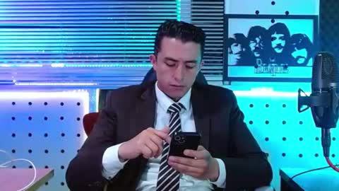 Darko0717  online show from June 18, 2:10 pm