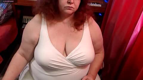 Snapshot of patsyorose chatting on February 8, 4:05 am PatsyORose online show from February 8, 4:05 am